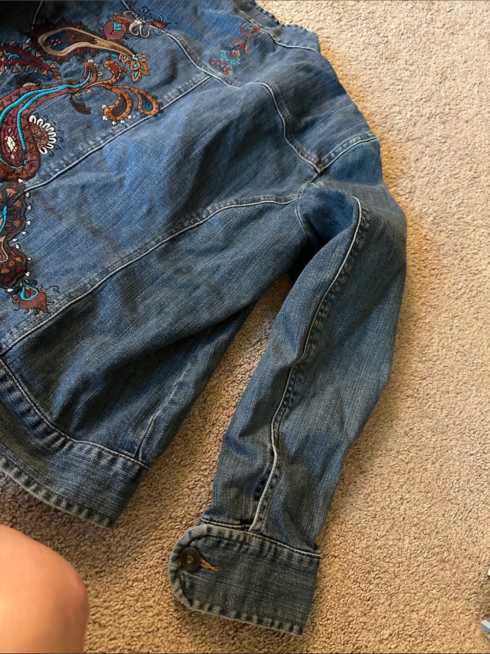 Embroidered Denim Jacket - Blue - Picture 10 of 10